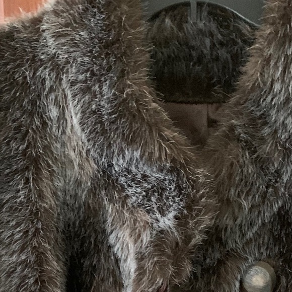 Luxurious Real Mink Coat - Picture 2 of 7